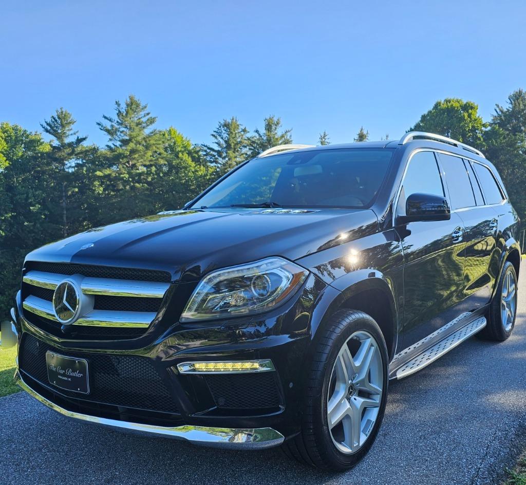 2016 Mercedes-Benz GL-Class GL550's photo