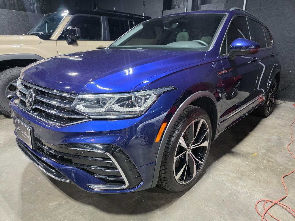 2022 Volkswagen Tiguan 2.0T SEL R-Line 4Motion's photo
