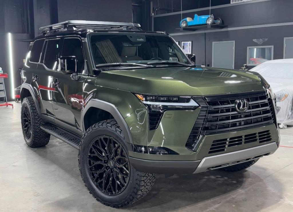2024 Lexus GX 460 550 Overtrail's photo