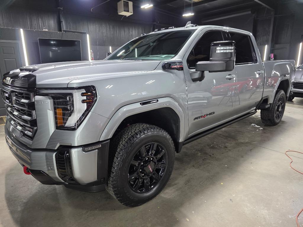 2025 GMC Sierra 2500HD AT4's photo
